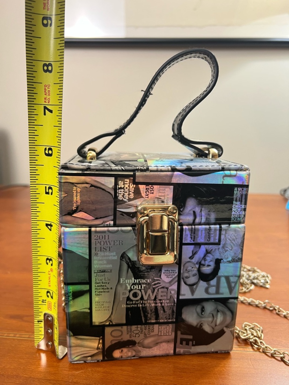 Michelle Obama magazine‎ cover collage hard case clutch gold chain strap - Picture 6 of 8